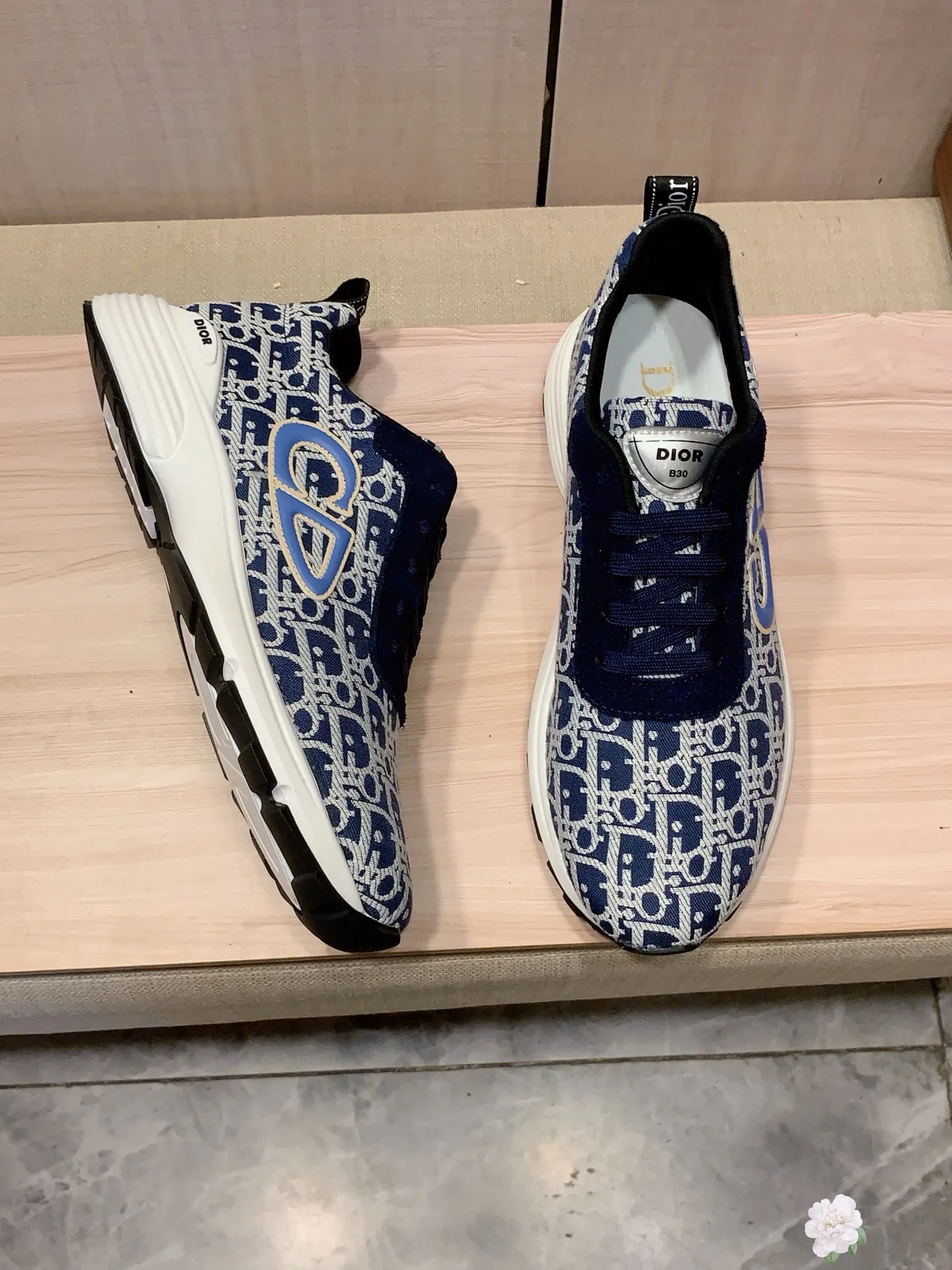 Men's Men's Shoes💰442💰💰🎩🎩[Lightning][Lightning] "Dior DIOR*" The latest and most popular casual shoes, top brand [seduce] luxury ~ purchasing agency, top ~ quality. [Strong] The upper is made of imported breathable cowhide with material ➕ breathable sheepskin feet (•) and fine workmanship. The original stylish and stylish soft rubber wear-resistant and non-slip outsole is light and comfortable on the feet. The real thing looks better when photographed in person. 0121: code: 38-44, 5️⃣ colors selected